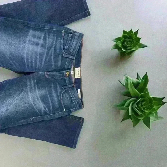 FRAME “Inez”‎ in Transformer Blue Straight Leg Jeans - Picture 3 of 9